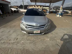 Toyota Venza LE 4dr Wagon AWD (2.7L 4cyl 6A) 2015 Silver