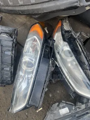 Headlamp-Ford Fusion 2011 2012 2013