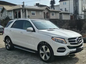 Mercedes-Benz GLE-Class GLE 550 4MATIC 2017 White