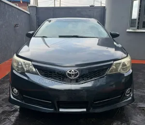 Toyota Camry 2014 Gray