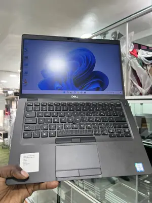 Laptop Dell Latitude 5400 8GB Intel Core i5 SSD 256GB