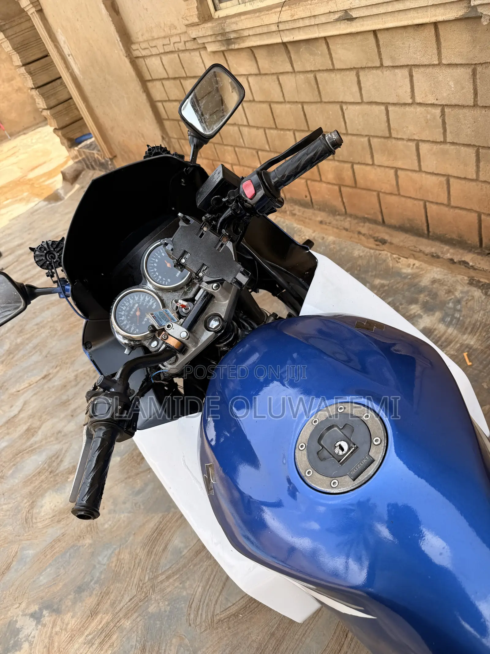 Suzuki GS 2015 Blue