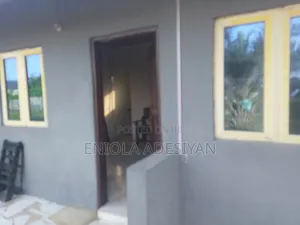 1bdrm Block of Flats in Morikiti, Igbogbo for rent