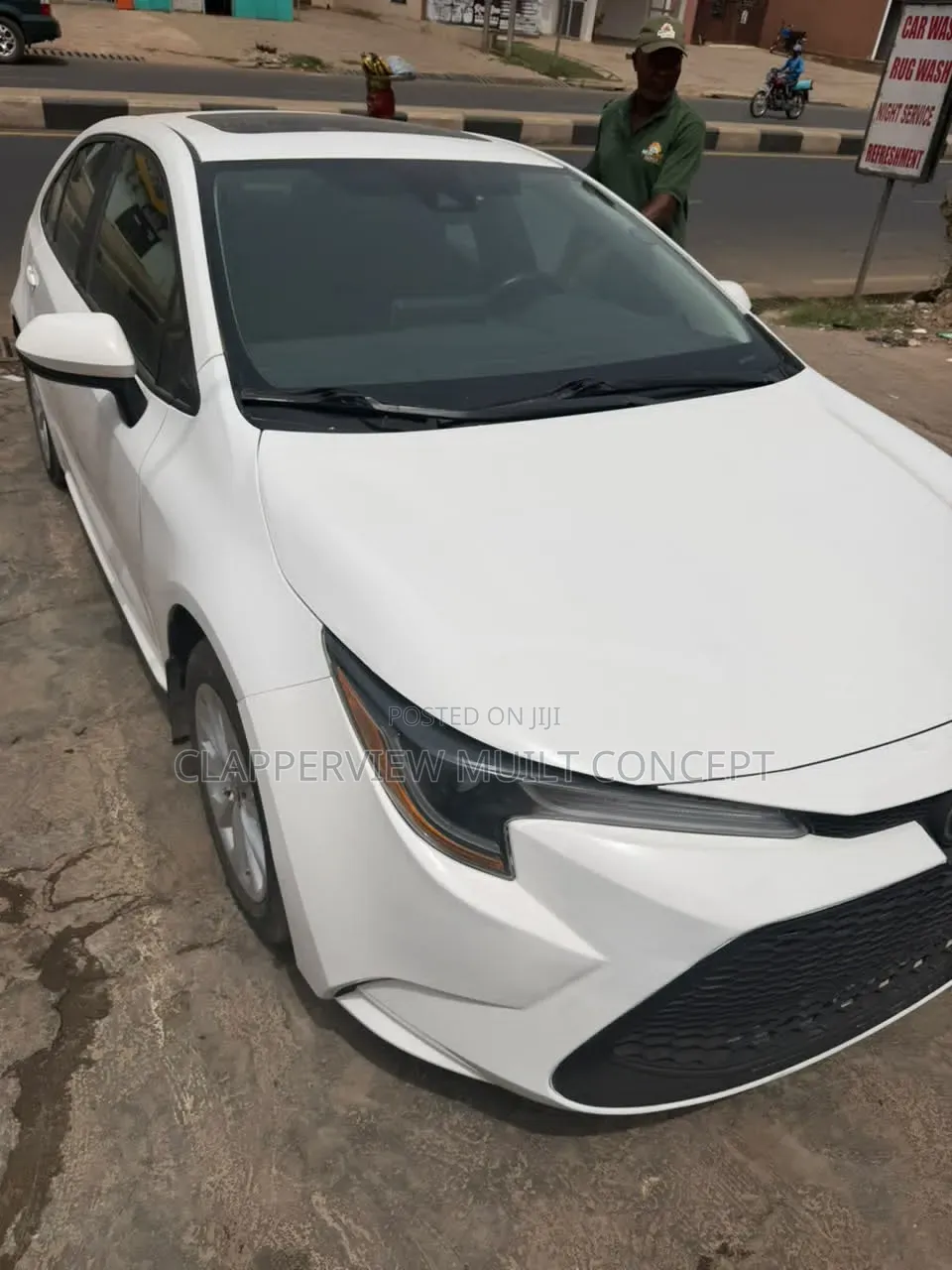 Toyota Corolla LE 2020 White