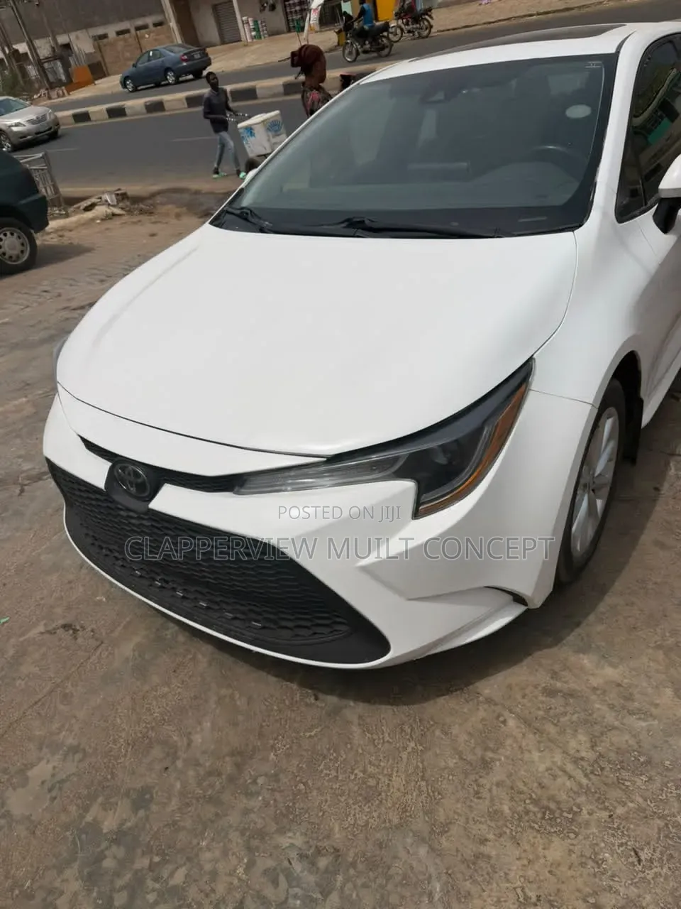 Toyota Corolla LE 2020 White