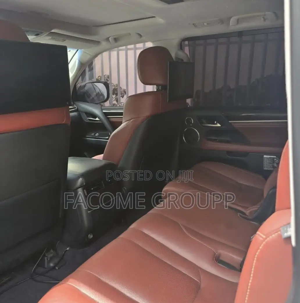 Lexus LX 570 AWD 2016 White