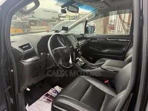 Toyota Vellfire 2023 Black