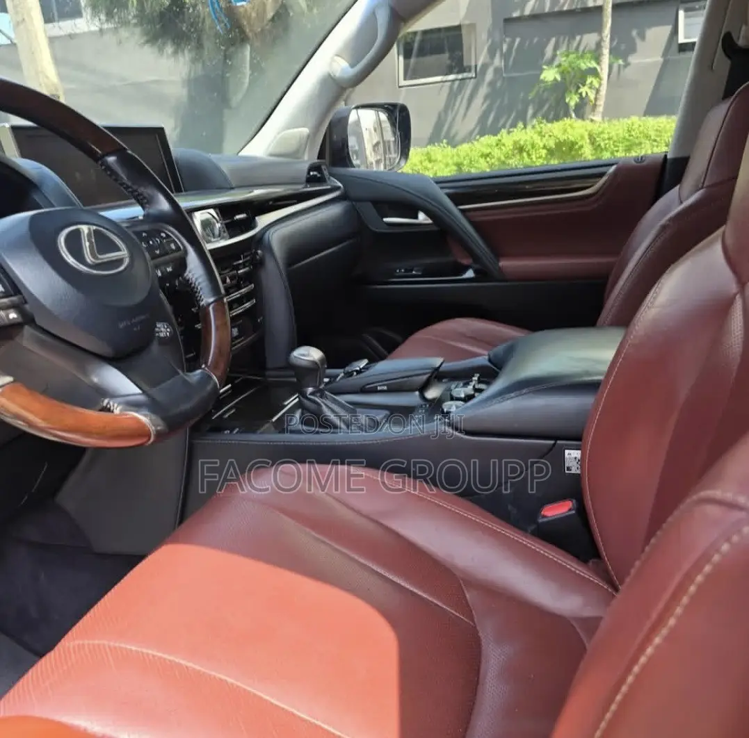 Lexus LX 570 AWD 2018 Black