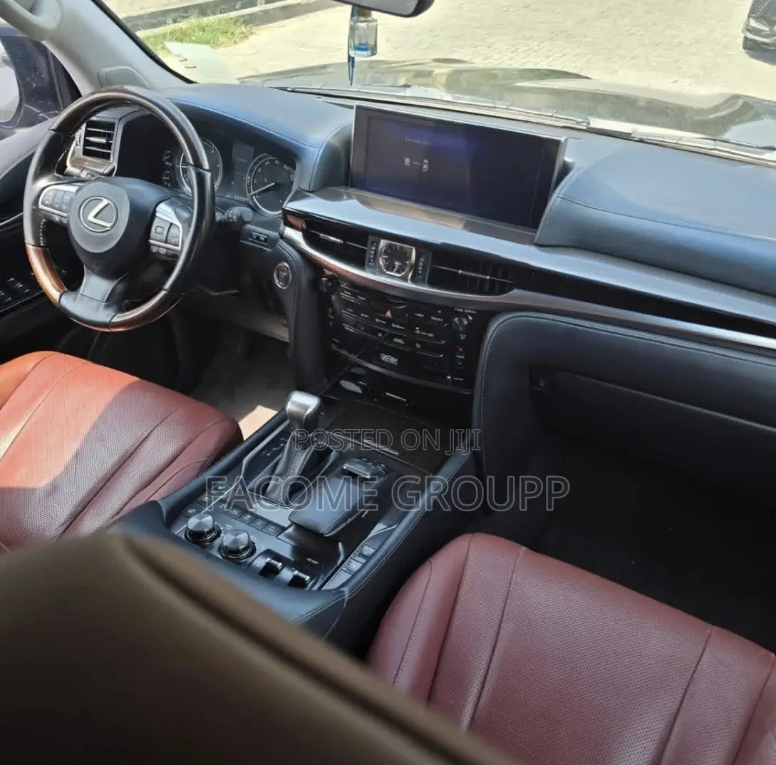 Lexus LX 570 AWD 2018 Black