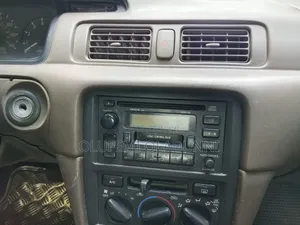 Toyota Camry Automatic 1999 Silver