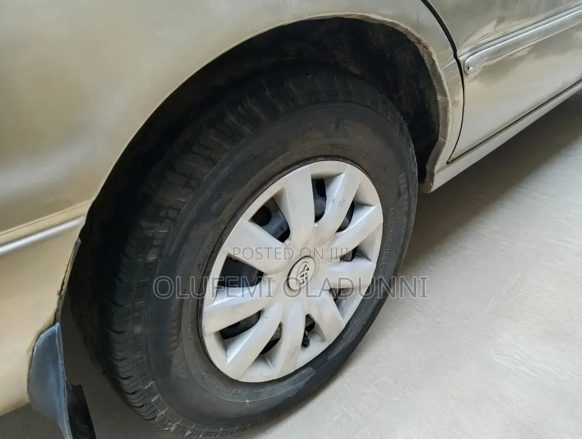 Toyota Camry Automatic 1999 Silver