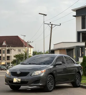 Toyota Corolla LE 4dr Sedan (1.8L 4cyl 4A) 2010 Gray