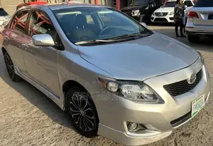 Toyota Corolla 2009 Silver