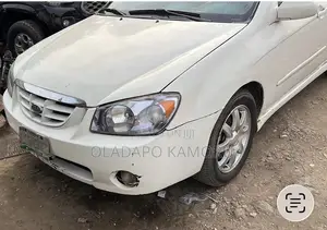 Kia Spectra 2006 White