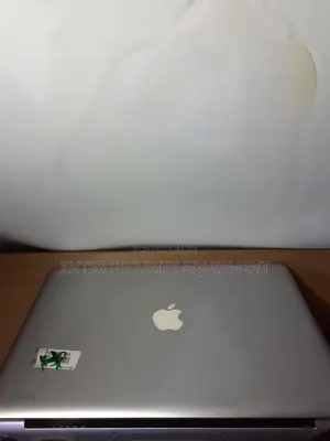 Laptop Apple MacBook Pro 2010 8GB Intel Core i7 HDD 750GB