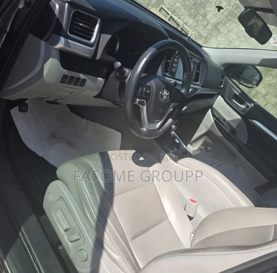 Toyota Highlander 2017 Gray