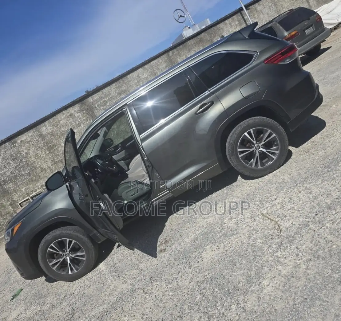 Toyota Highlander 2017 Gray
