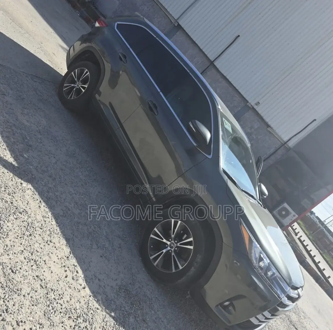 Toyota Highlander 2017 Gray