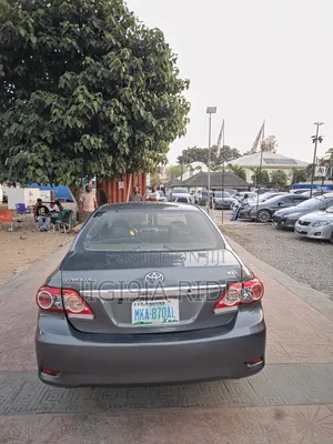 Toyota Corolla 2010 Gray