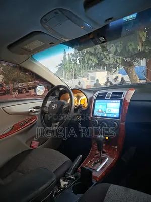Toyota Corolla 2010 Gray