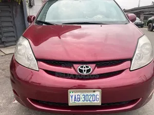 Toyota Sienna XLE Limited 2008 Red