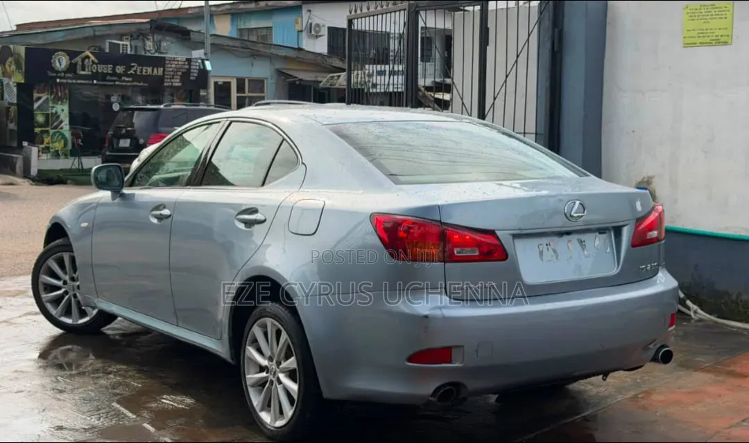 Lexus IS 2008 Blue