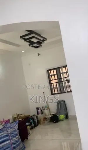 3bdrm Block of Flats in Wuye for rent