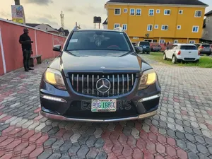 Mercedes-Benz GLK-Class 350 2010 Gray