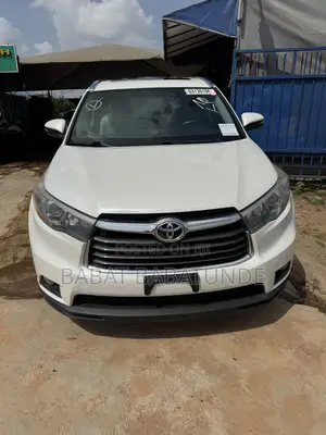 Toyota Highlander 2016 Off white