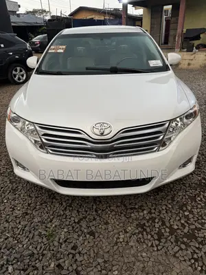Toyota Venza XLE 2010 White