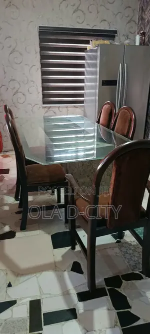 Dinning Table