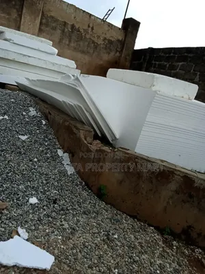 Sharp Sand and Polystyrene Parapet