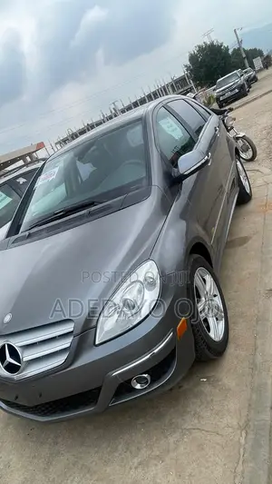 Mercedes-Benz B-Class 2011 Black