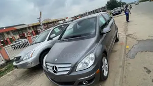 Mercedes-Benz B-Class 2011 Black