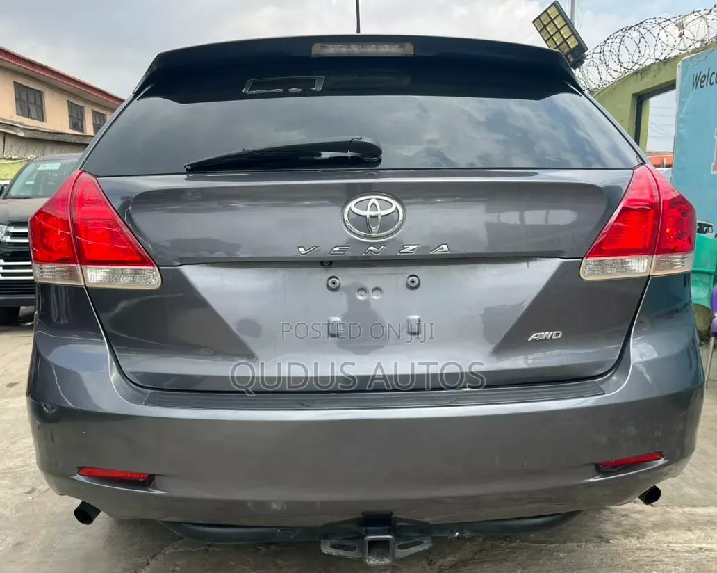 Toyota Venza 2009 Gray