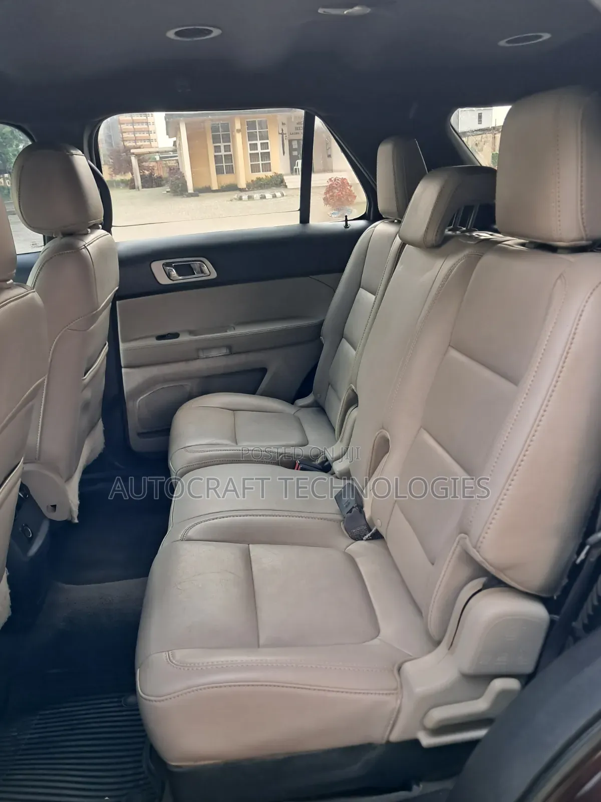 Ford Explorer 2012