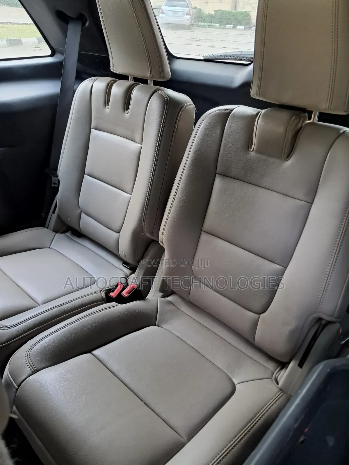 Ford Explorer 2012