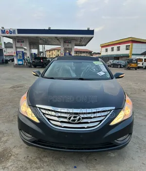 Hyundai Sonata Limited 2.0T Sedan (2.0L 4cyl 6A) 2012 Blue