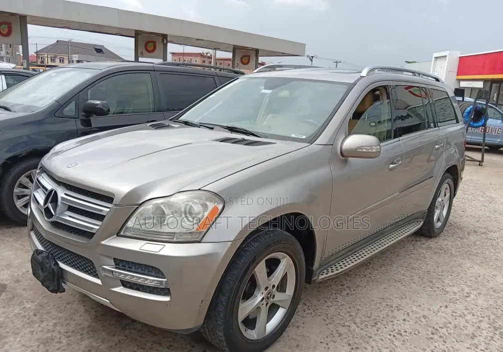 Mercedes-Benz GL-Class 2010