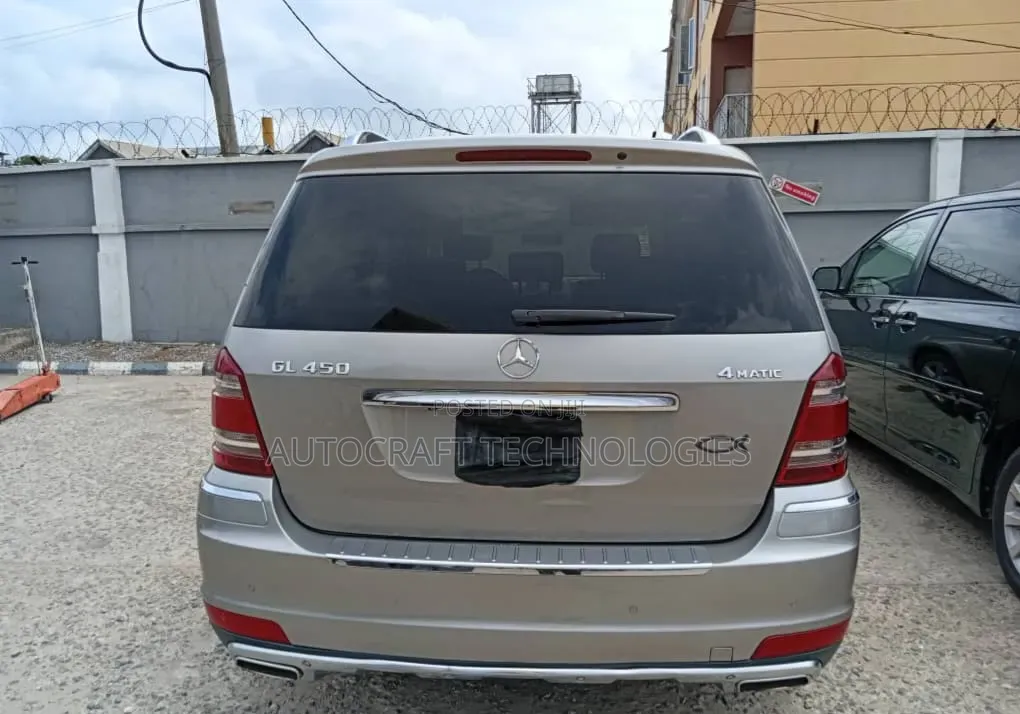 Mercedes-Benz GL-Class 2010
