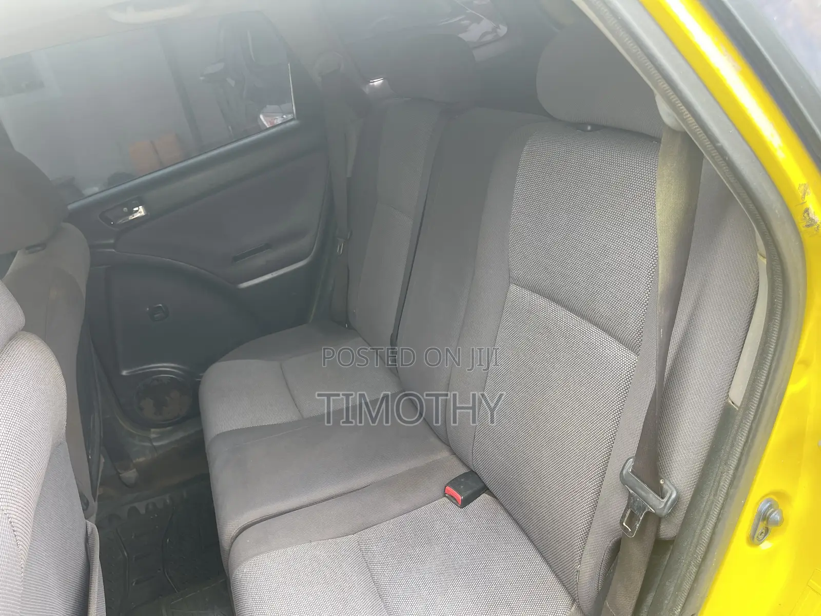 Toyota Matrix 2004 Yellow