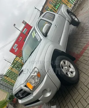 Toyota Tacoma 2012 Silver