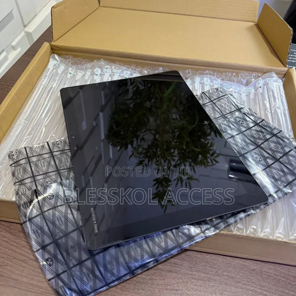 HP Elite X2 1012 G2 Replacement Screen