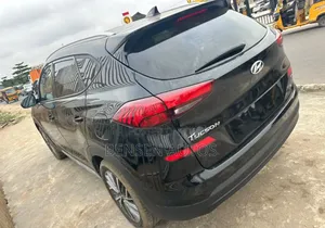 Hyundai Tucson Limited 2021 Black