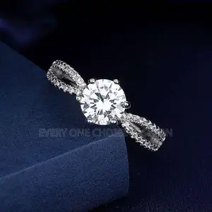 Lovely Proposal Diamond Ring (With Box)