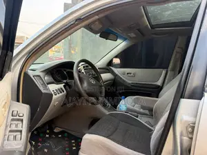 Toyota Highlander 2004 Silver