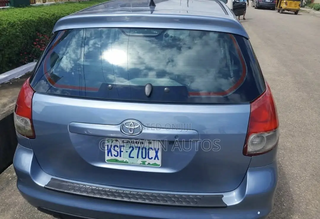 Toyota Matrix XR Hatchback AWD (1.8L 4cyl 4A) 2004 Blue