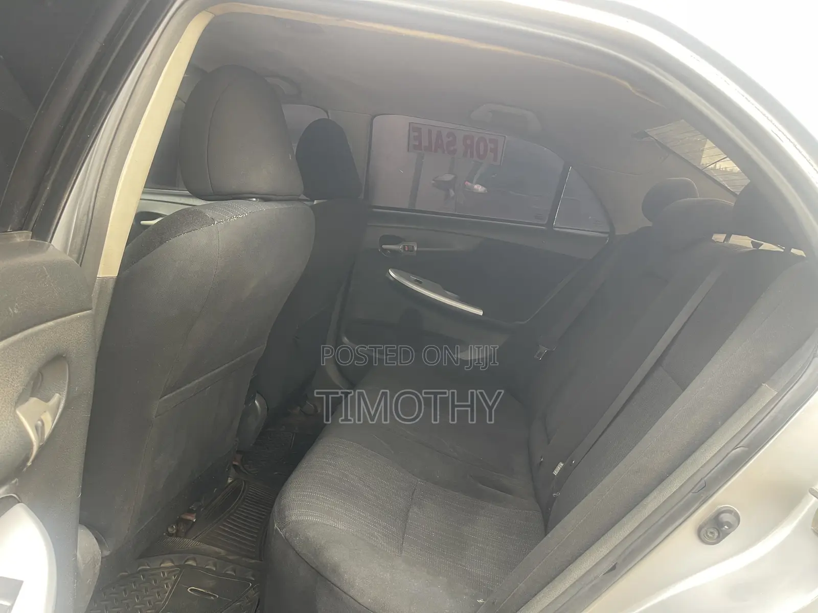 Toyota Corolla 2011 Silver