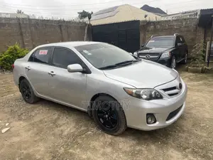 Toyota Corolla 2011 Silver