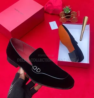 *Salvatore Ferragamo Luxury Italian Velvet Shoes !!* *40_____46*